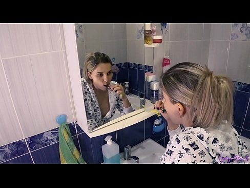 ❤️ Hack med ung i pyjamas slutter oral sperm i røv - letty black ☑ Porno at da.xxxdl.ru
